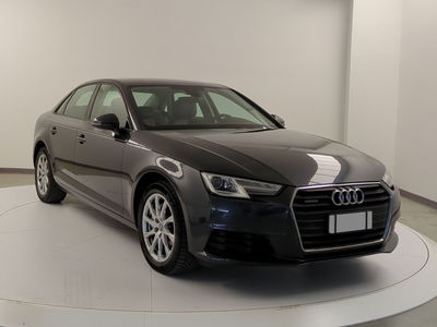 Audi A4 2.0 TDI 190 CV quattro S tronic Business  del 2016 usata a Pratola Serra