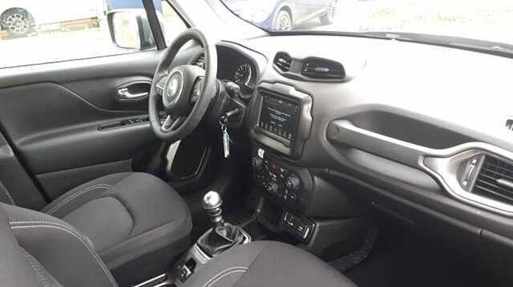 Jeep Renegade usata a Milano (13)