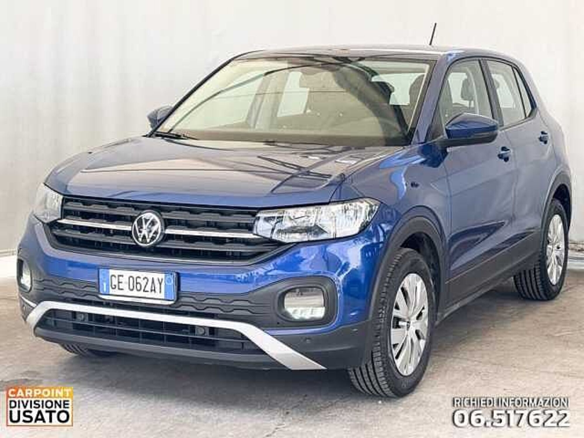 Volkswagen T-Cross 1.0 TSI Urban BMT del 2021 usata a Roma