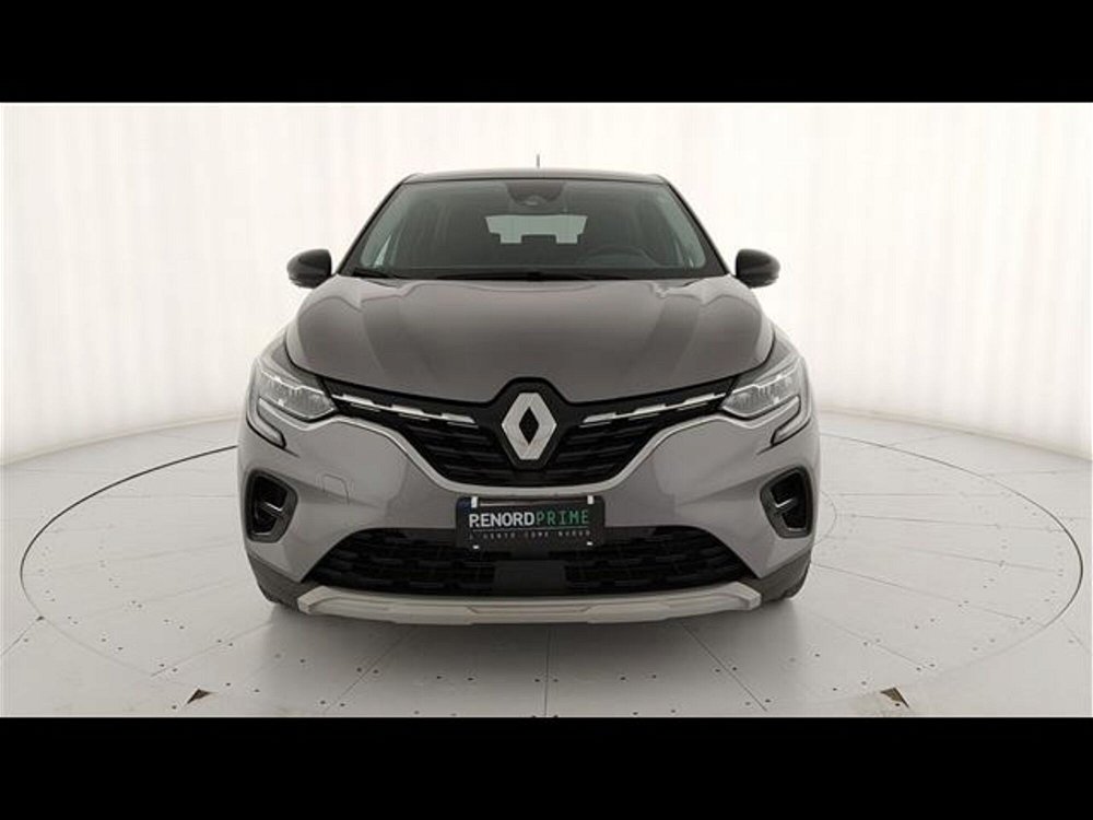 Renault Captur TCe 100 CV Intens  del 2021 usata a Sesto San Giovanni (4)