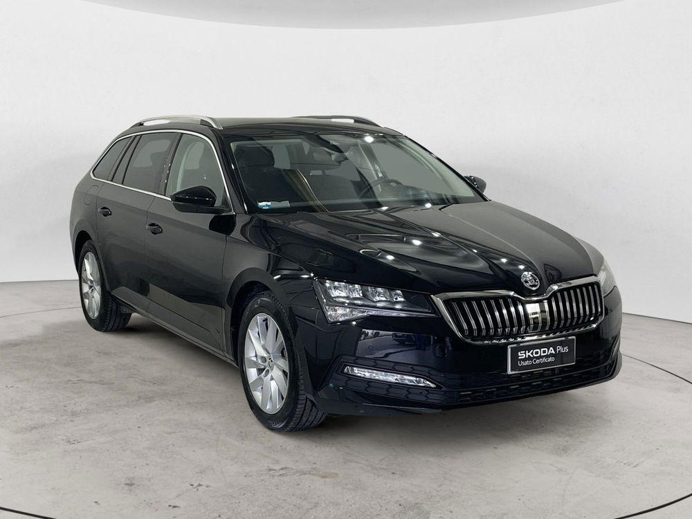 Skoda Superb Station Wagon usata a Massa-Carrara (7)