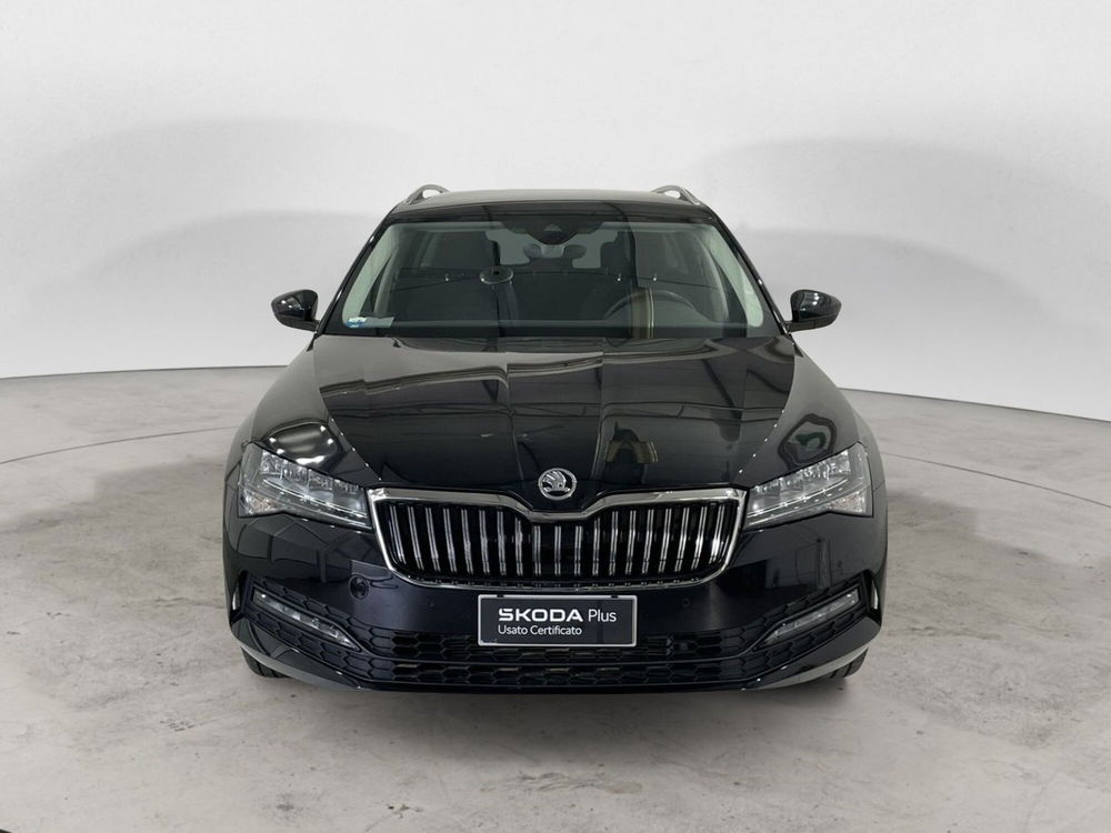 Skoda Superb Station Wagon usata a Massa-Carrara (8)