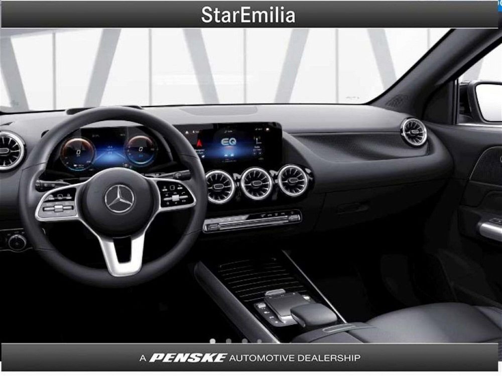 Mercedes-Benz EQA 300 AMG Line Advanced Digital Edition 4matic del 2023 usata a Casalecchio di Reno (3)