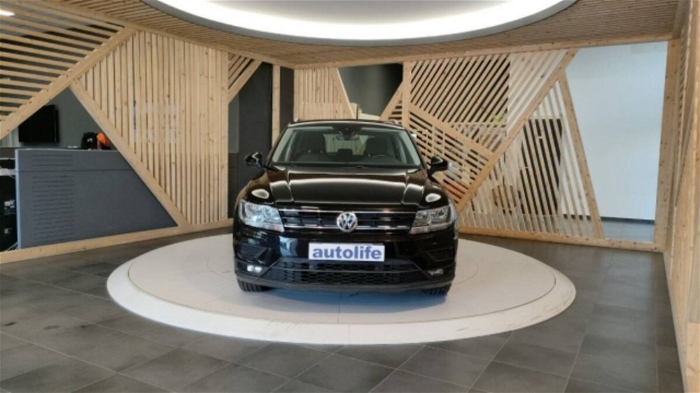Volkswagen Tiguan 1.6 TDI SCR Business BlueMotion Technology  del 2018 usata a Lamezia Terme (2)