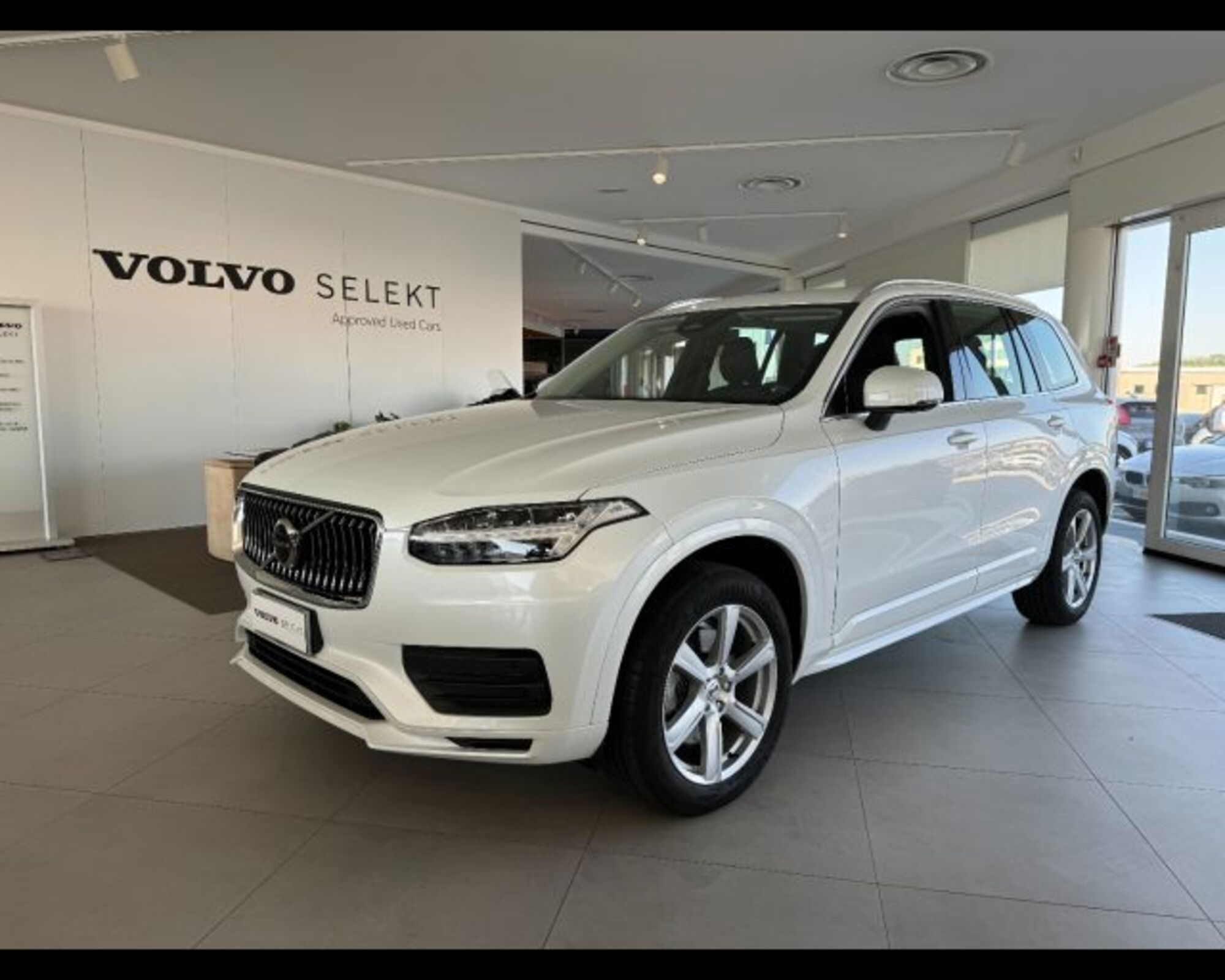 Volvo XC90 B5 (d) AWD automatico Core del 2023 usata a Conegliano