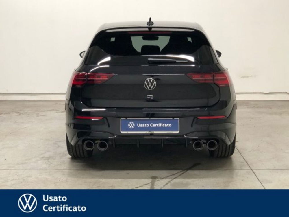 Volkswagen Golf 2.0 TSI R DSG 4Motion  del 2024 usata a Arzignano (4)