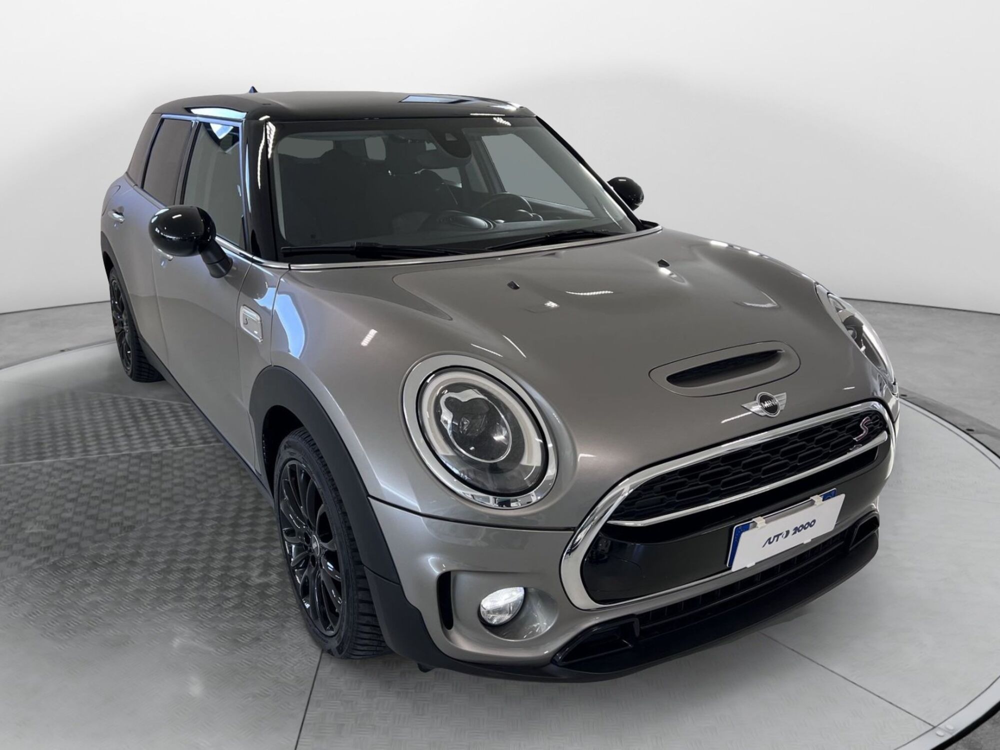 MINI Mini Clubman 2.0 Cooper SD Business Clubman Automatica  del 2016 usata a Ponsacco