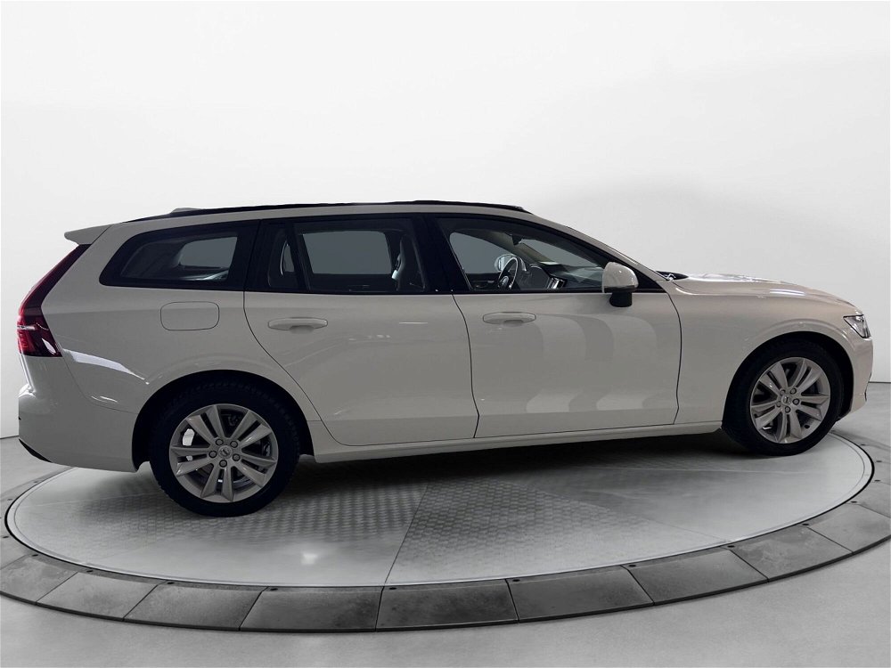 Volvo V60 B4 Geartronic Momentum Business Pro  del 2021 usata a Ponsacco (5)