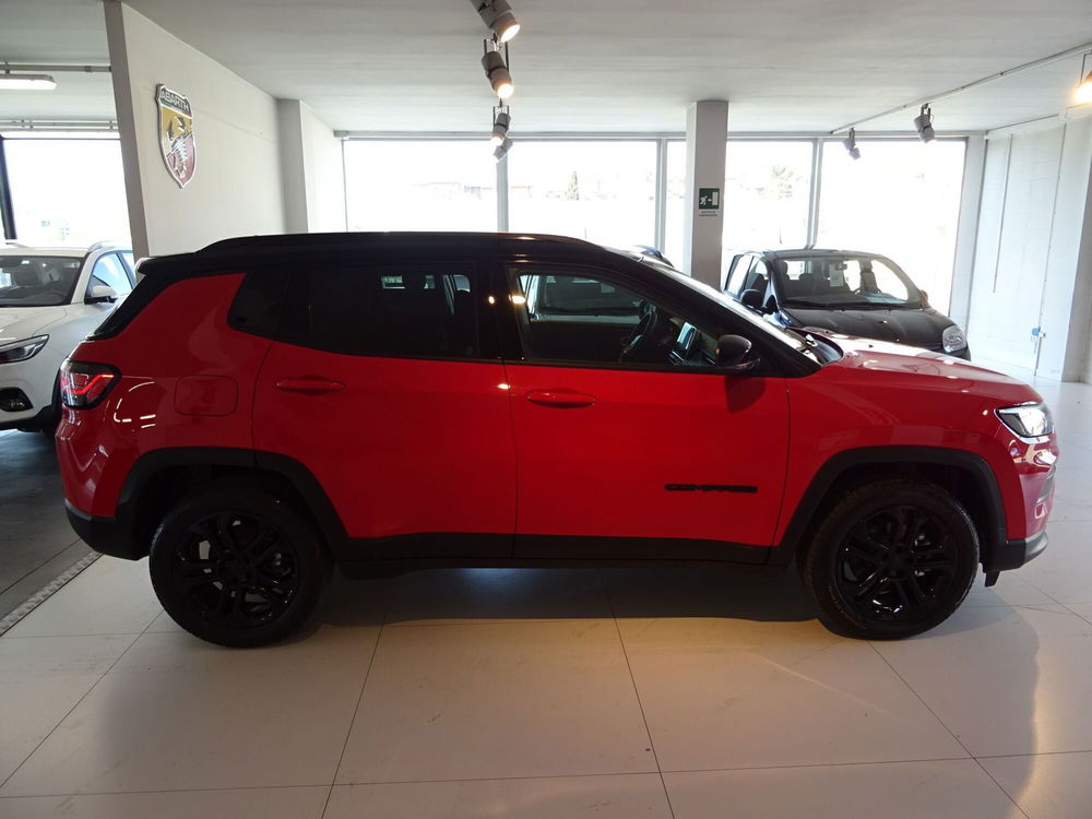 Jeep Compass nuova a Lucca (6)