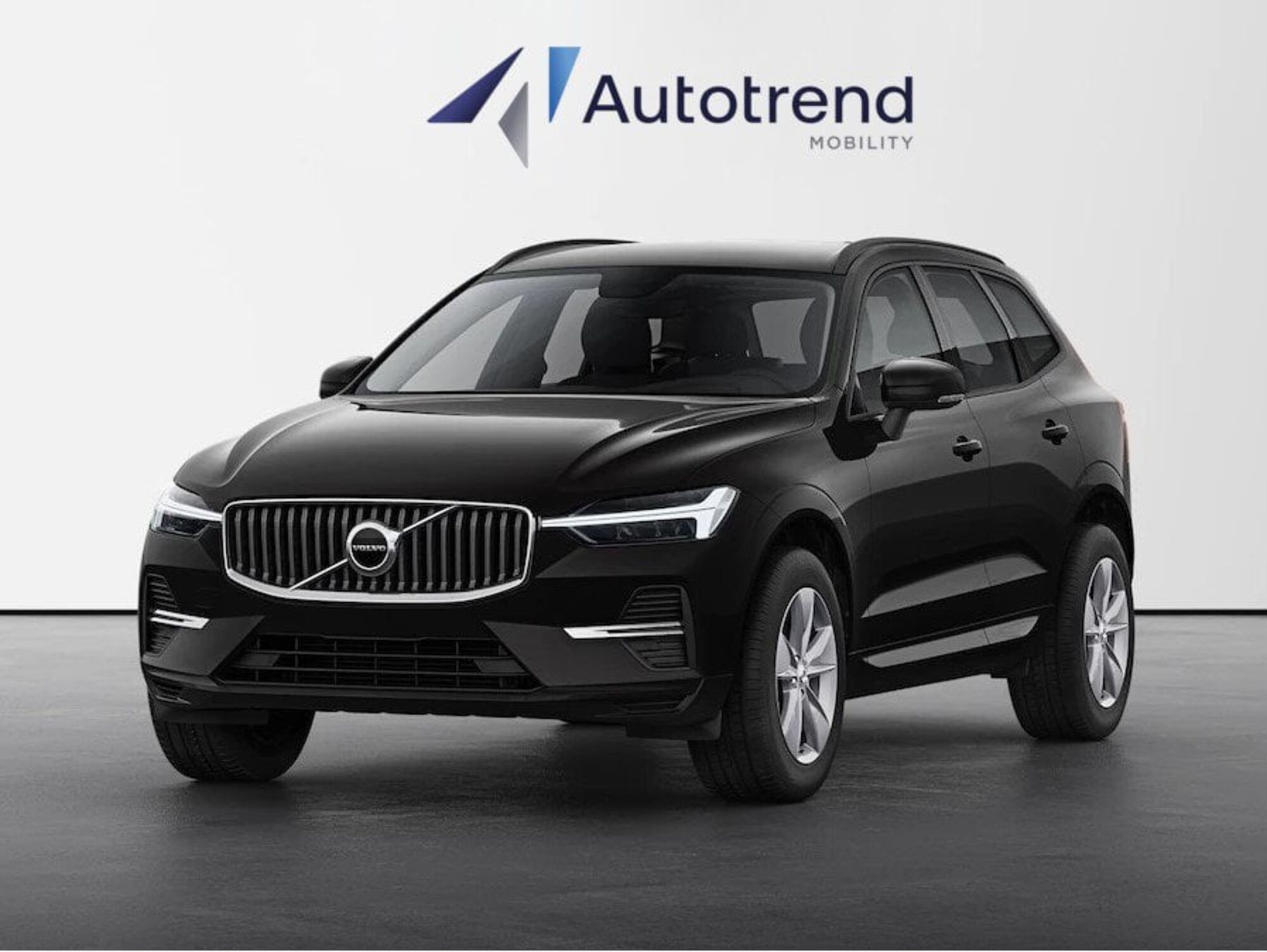 Volvo XC60 B4 (d) AWD automatico Core N1 nuova a Bari