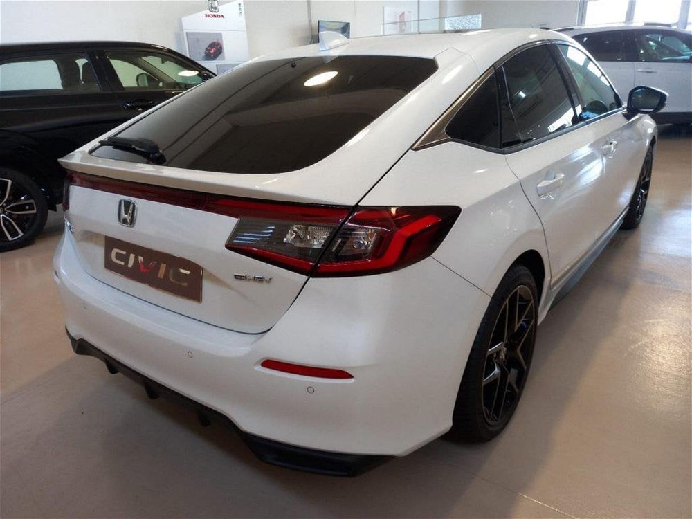 Honda Civic 2.0 hev Advance ecvt nuova a Bari (3)