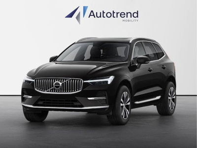 Volvo XC60 T6 Recharge AWD Plug-in Hybrid automatico Essential nuova a Bari