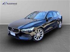Volvo V60 B4 Geartronic Momentum Business Pro del 2022 usata a Bari