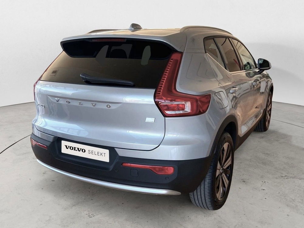 Volvo XC40 T4 Recharge Plug-in Hybrid automatico Plus Bright nuova a Bari (2)