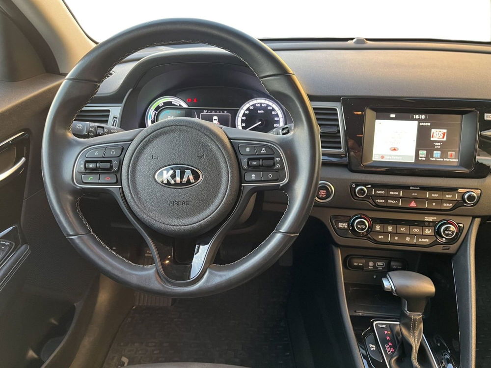 Kia Niro usata a Bari (9)