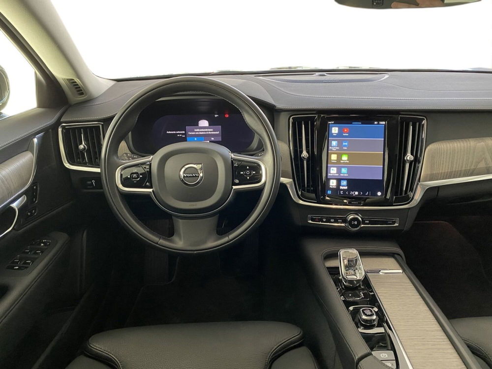 Volvo S90 usata a Bari (11)