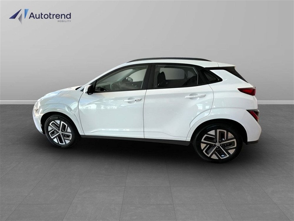 Hyundai Kona EV 39 kWh XTech City del 2021 usata a Bari (4)