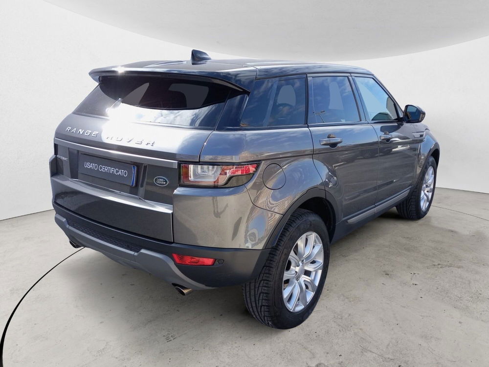 Land Rover Range Rover Evoque 2.0 TD4 150 CV 5p. SE  del 2018 usata a Bari (2)