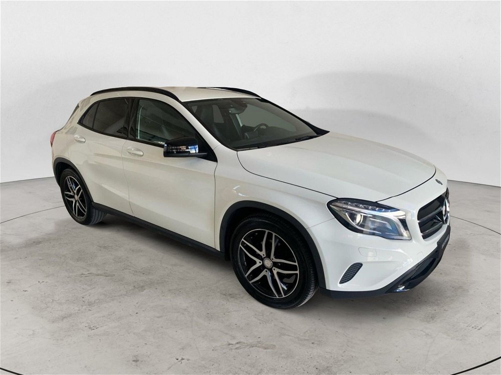 Mercedes-Benz GLA SUV 200 CDI Sport del 2014 usata a Bari (5)