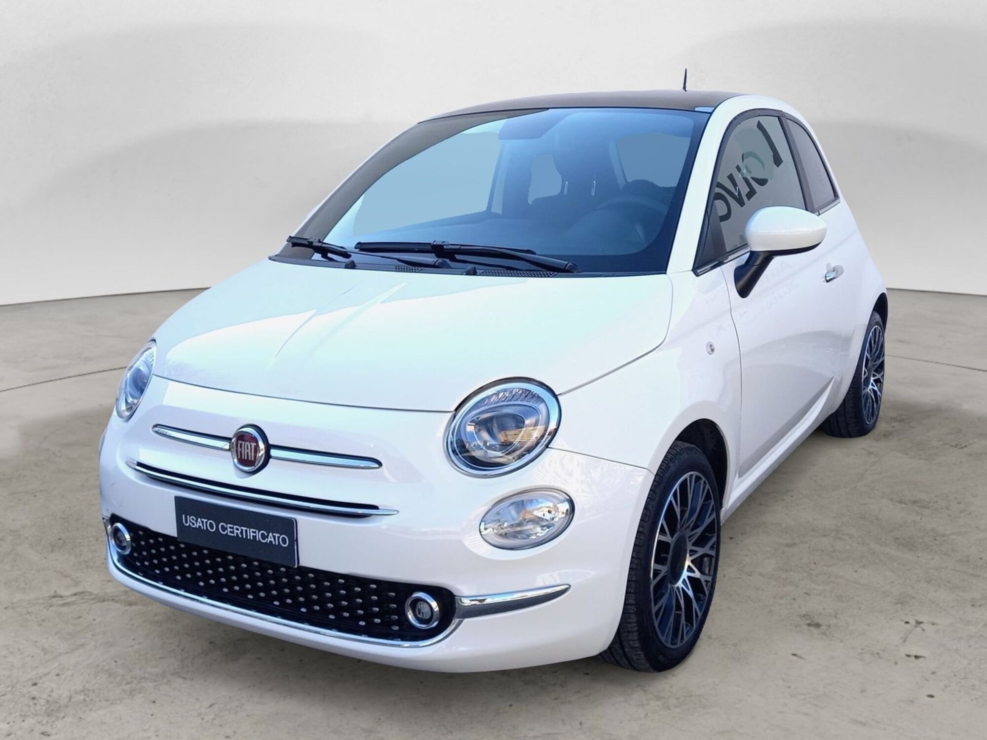 Fiat 500 1.0 hybrid Dolcevita 70cv del 2023 usata a Bari