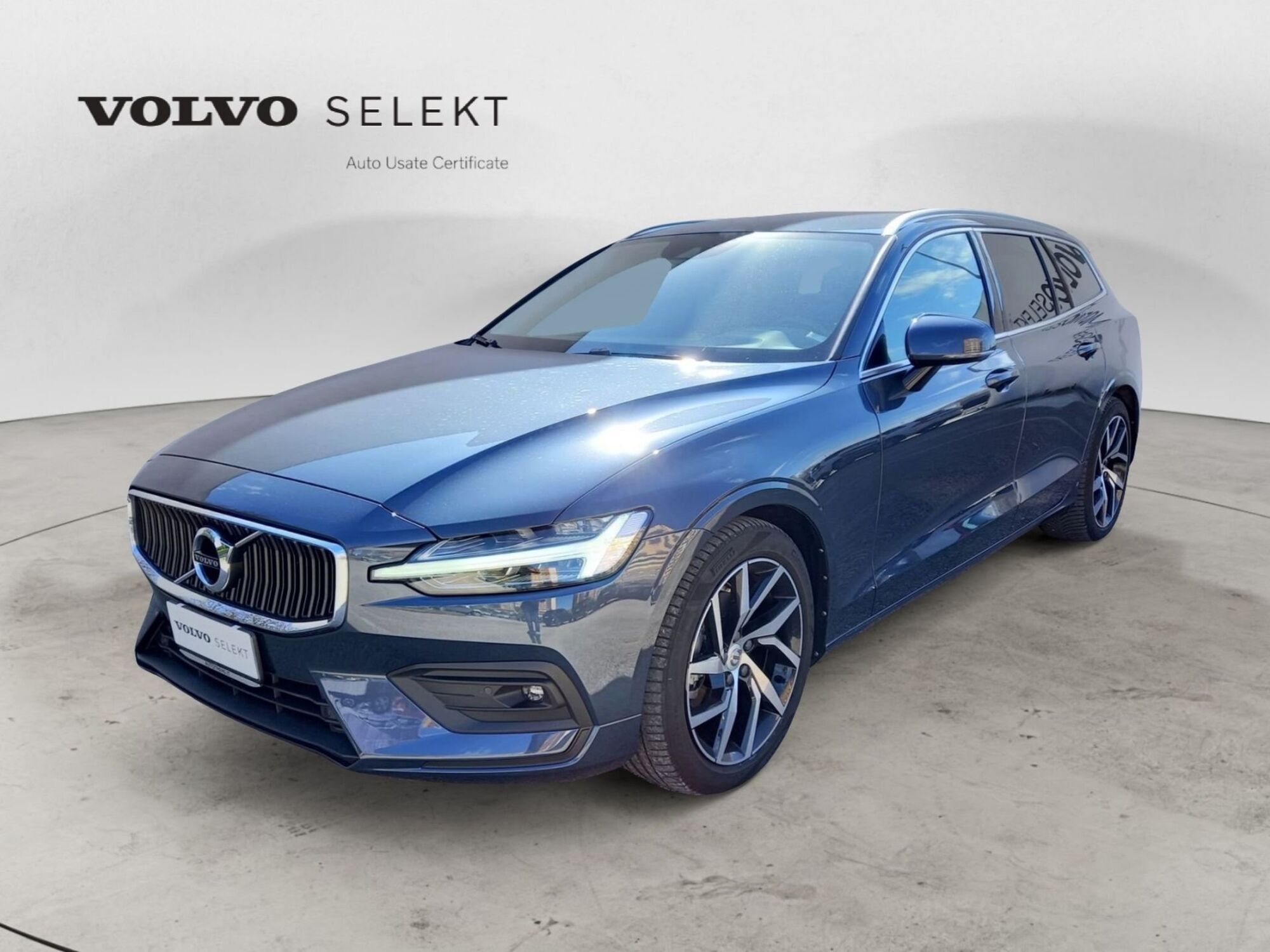 Volvo V60 D3 Business Plus N1 del 2020 usata a Bari