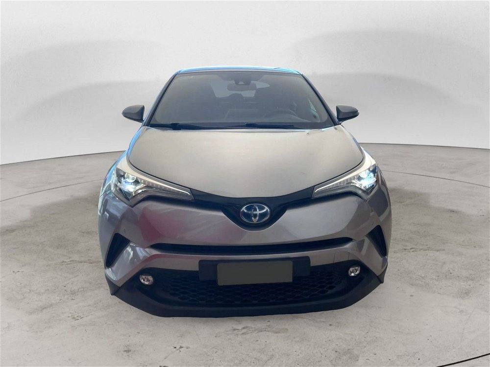 Toyota Toyota C-HR 1.8 Hybrid E-CVT Lounge  del 2020 usata a Bari (3)