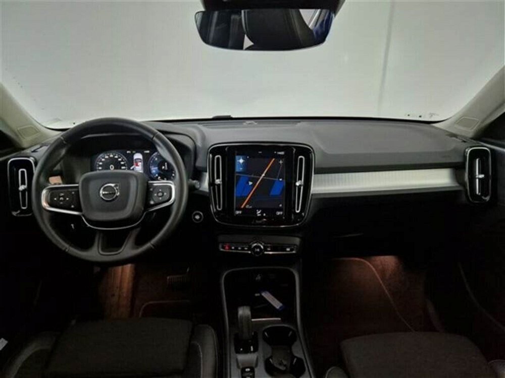 Volvo XC40 D3 Business Plus del 2019 usata a Bari (4)