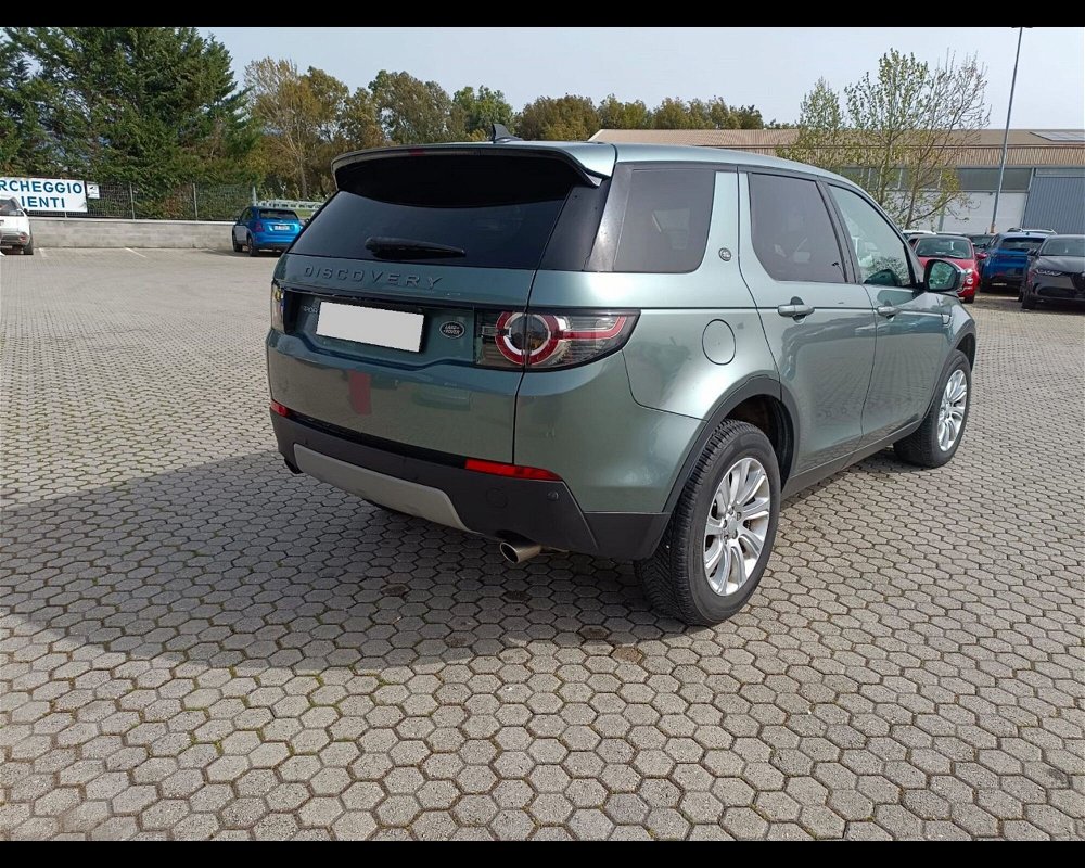 Land Rover Discovery Sport 2.0 TD4 150 CV HSE Luxury  del 2016 usata a Massarosa (5)