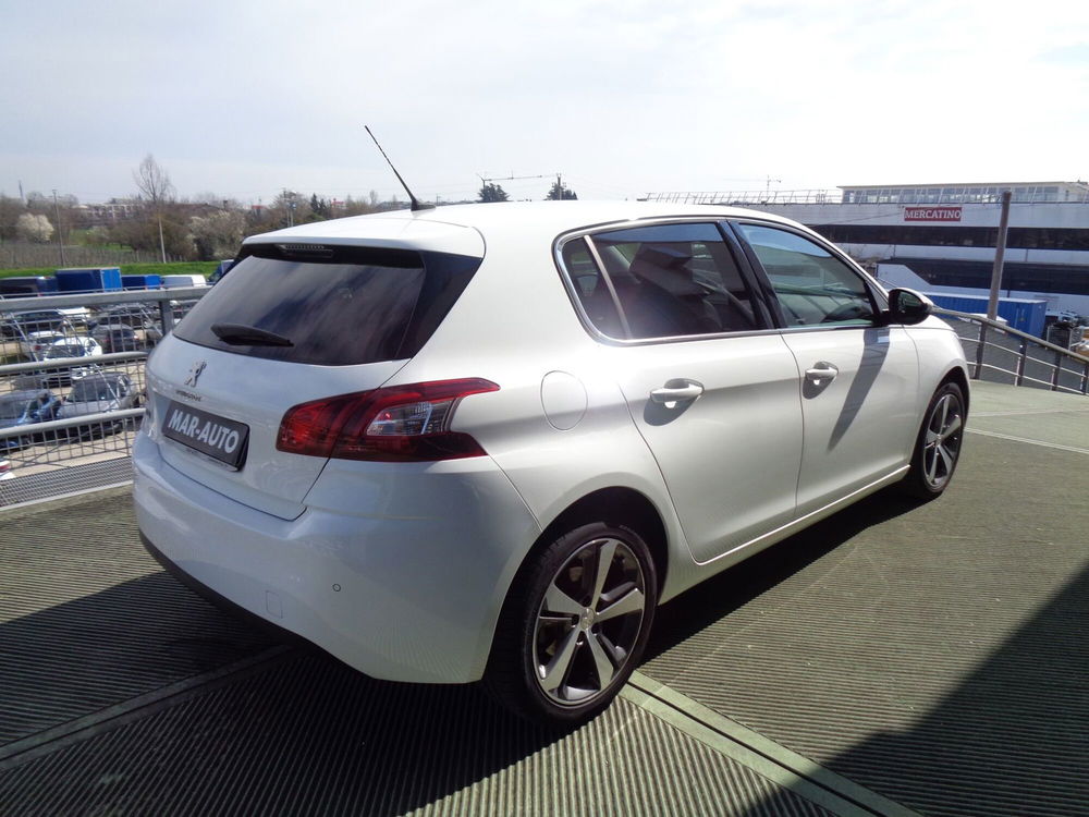 Peugeot 308 BlueHDi 120 S&S Allure  del 2017 usata a Montebelluna (3)