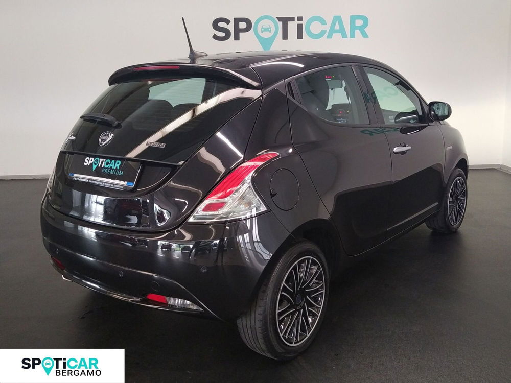 Lancia Ypsilon 1.0 FireFly 5 porte S&S Hybrid Ecochic Gold  del 2022 usata a Bergamo (4)