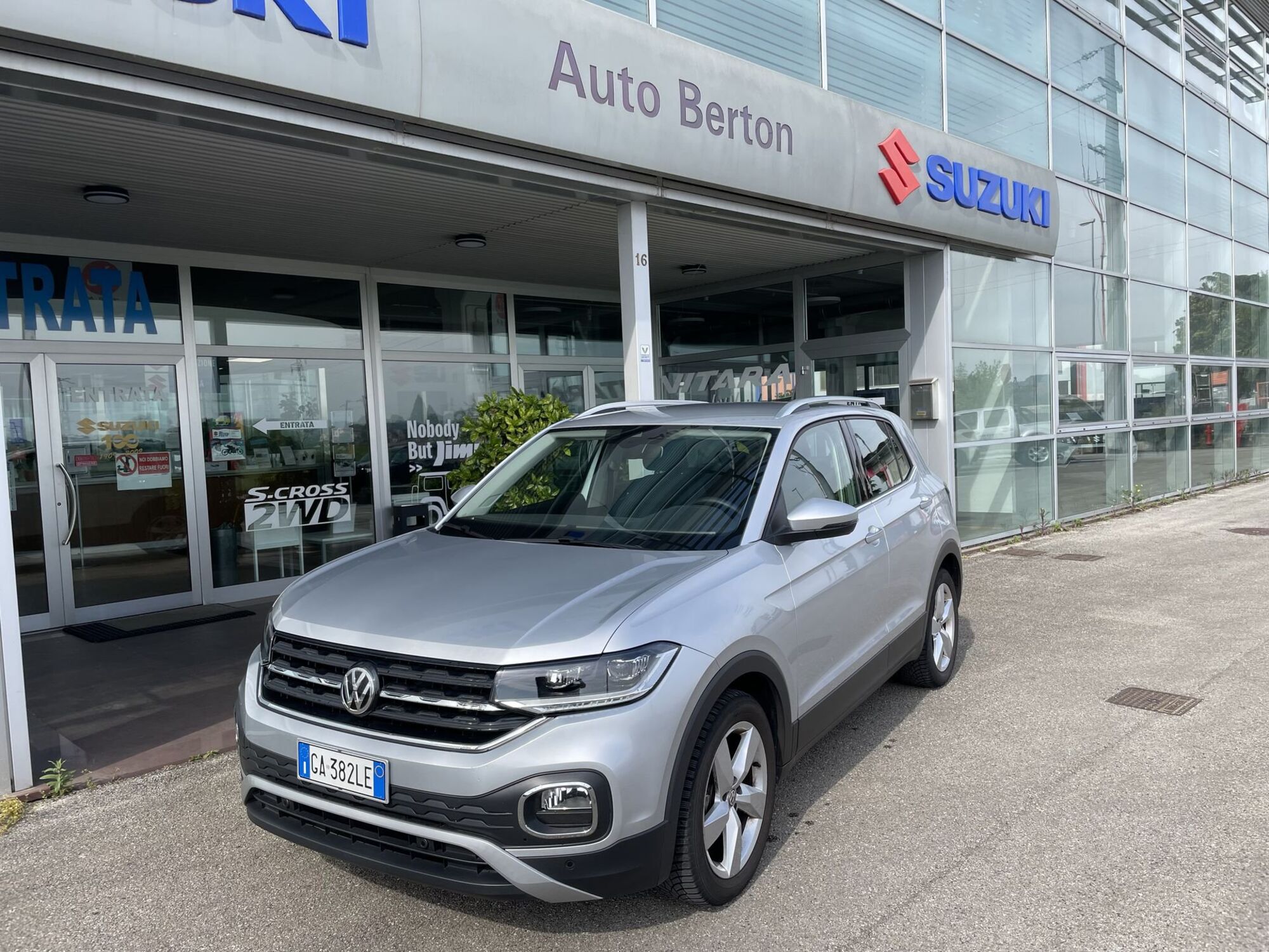 Volkswagen T-Cross 1.0 TSI 115 CV DSG Advanced BMT  del 2020 usata a Creazzo