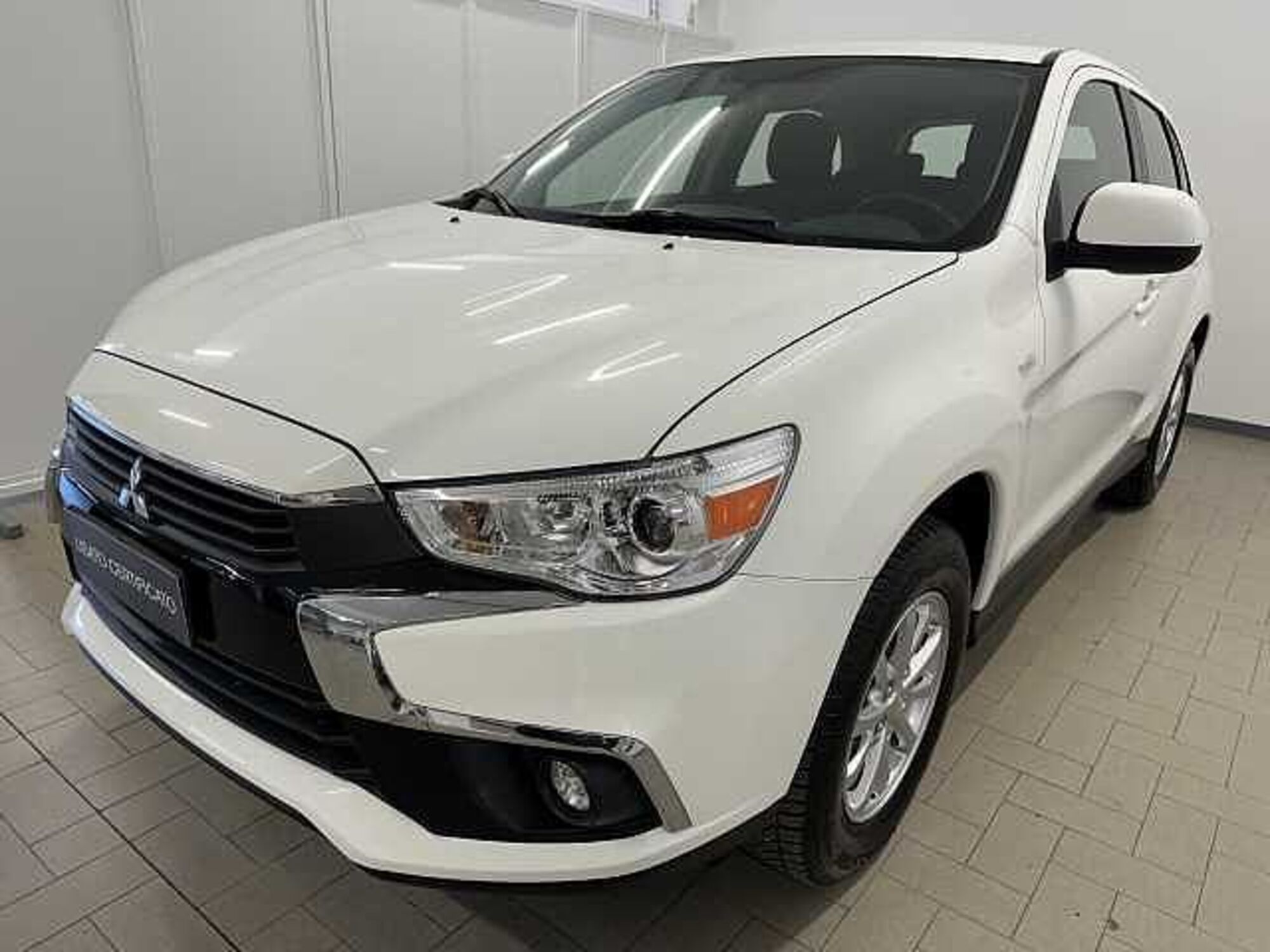 Mitsubishi ASX 1.6 DI-D 114 CV 4WD Invite  del 2016 usata a Civitanova Marche