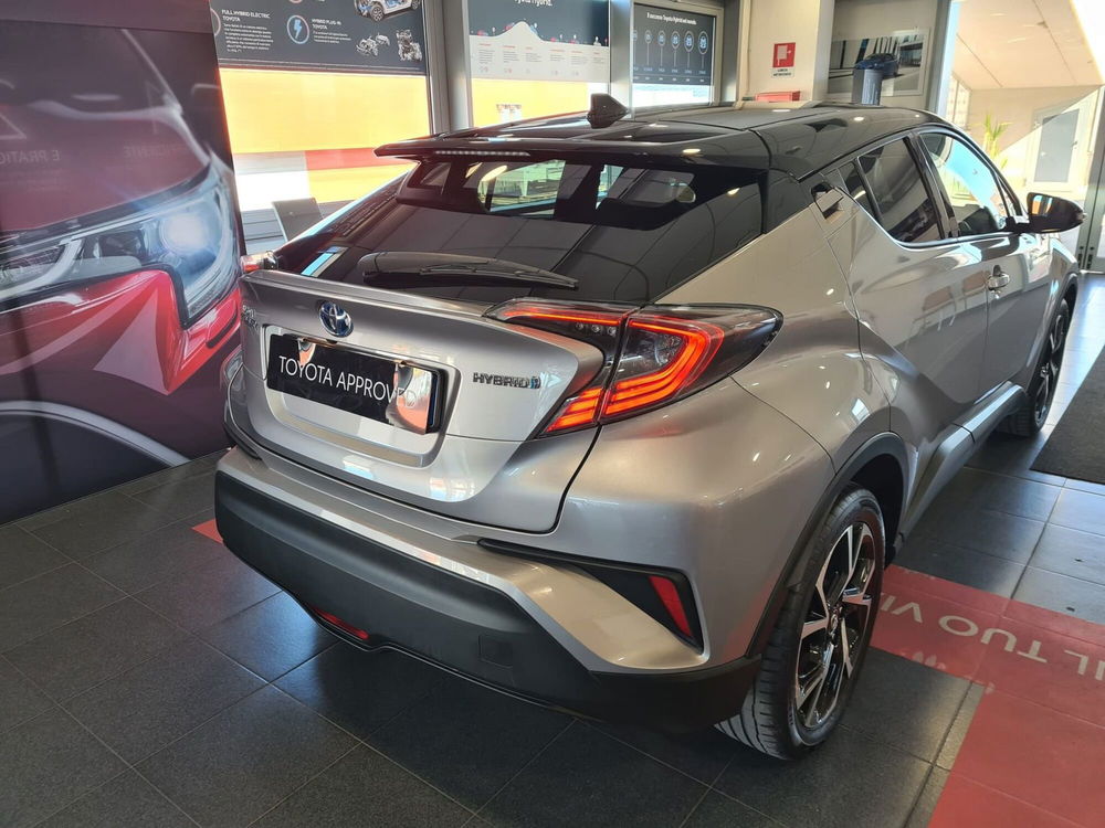 Toyota Toyota C-HR usata a Cagliari (5)