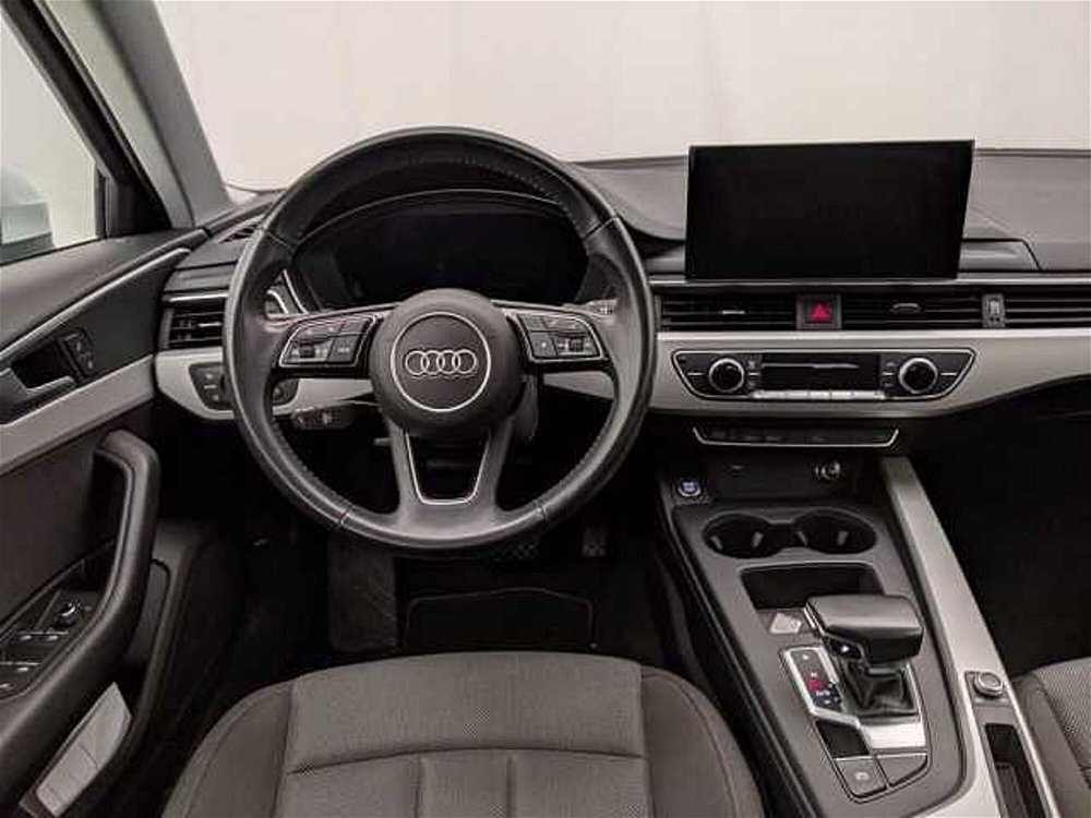 Audi A4 Avant 35 TDI/163 CV S tronic Business Advanced  del 2019 usata a Pesaro (4)