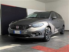 Fiat Tipo Station Wagon Tipo 1.6 Mjt S&S DCT SW Lounge del 2019 usata a Rende