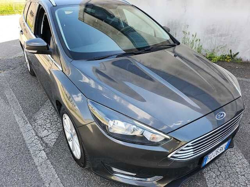 Ford Focus Station Wagon 1.5 TDCi 120 CV Start&Stop SW Titanium del 2017 usata a Bologna (2)