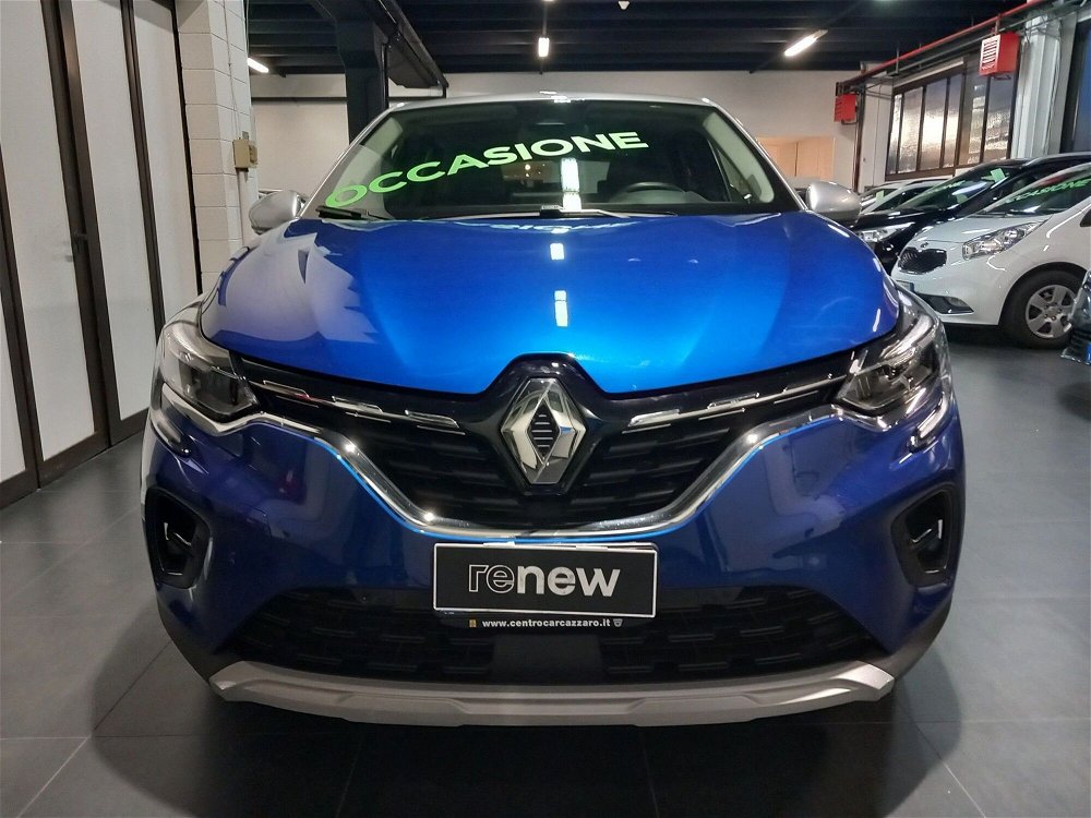 Renault Captur Plug-in Hybrid E-Tech 160 CV Intens  del 2020 usata a Saronno (2)