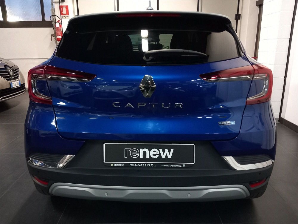 Renault Captur Plug-in Hybrid E-Tech 160 CV Intens  del 2020 usata a Saronno (4)