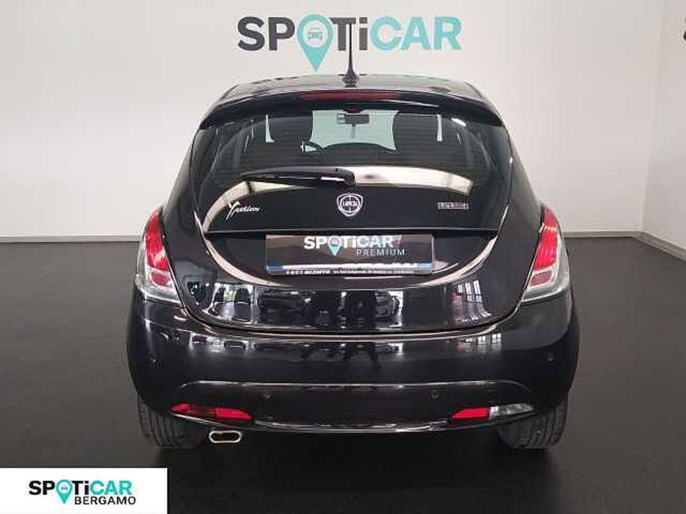 Lancia Ypsilon 1.0 FireFly 5 porte S&S Hybrid Ecochic Gold  del 2022 usata a Bergamo (4)