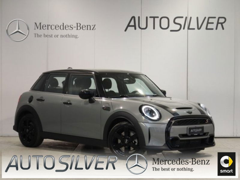 MINI Mini 2.0 Cooper S Resolute 5 porte  del 2022 usata a Verona