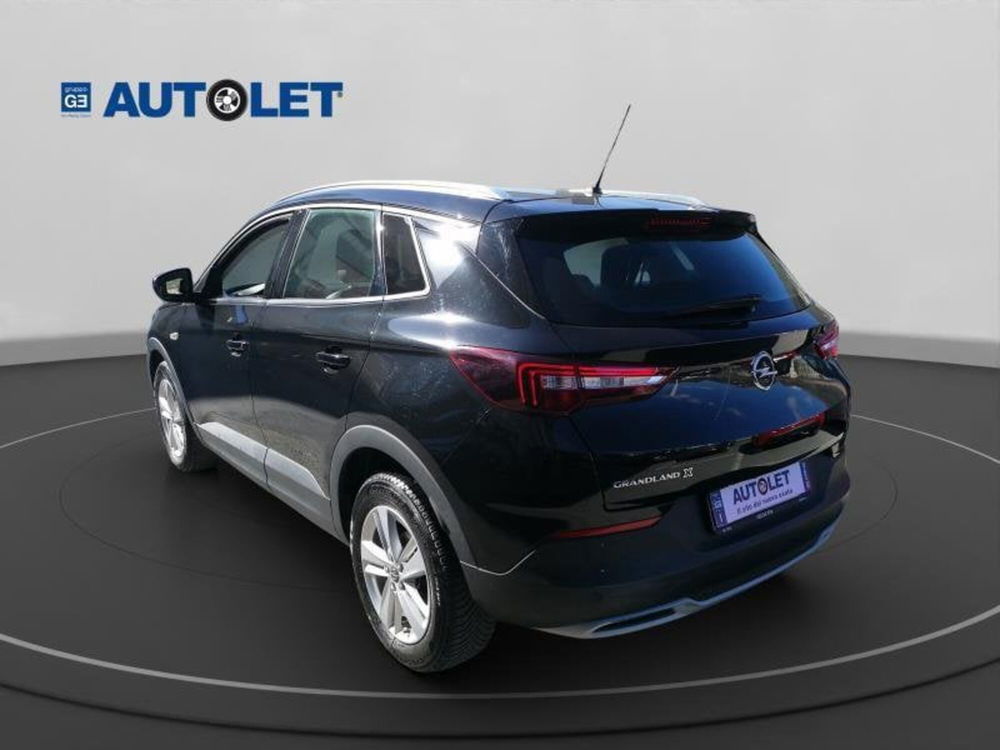 Opel Grandland X usata a Genova (8)