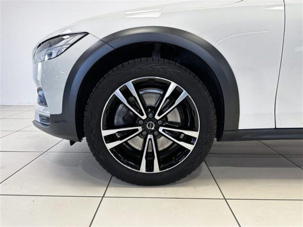 Volvo V90 Cross Country B4 (d) AWD Geartronic Business Pro  del 2021 usata a Modena (5)