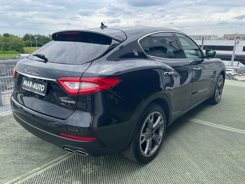 Maserati Levante usata a Treviso (4)