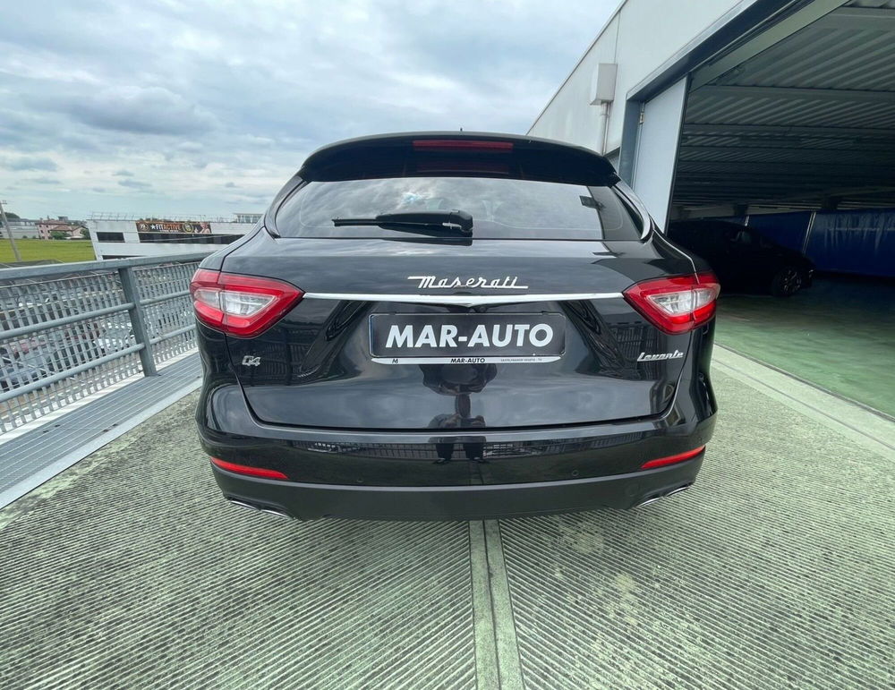 Maserati Levante usata a Treviso (5)