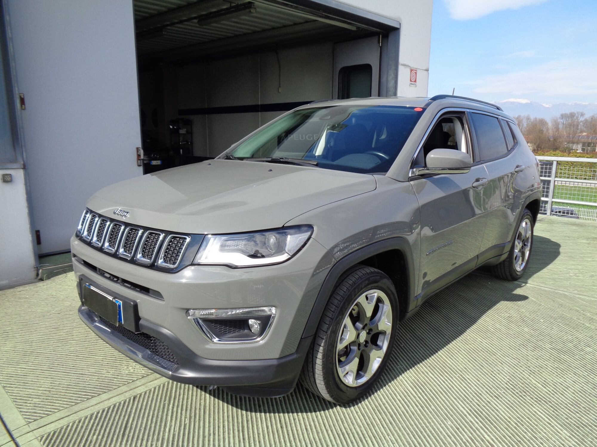 Jeep Compass 1.4 MultiAir 2WD Limited  del 2020 usata a Castelfranco Veneto