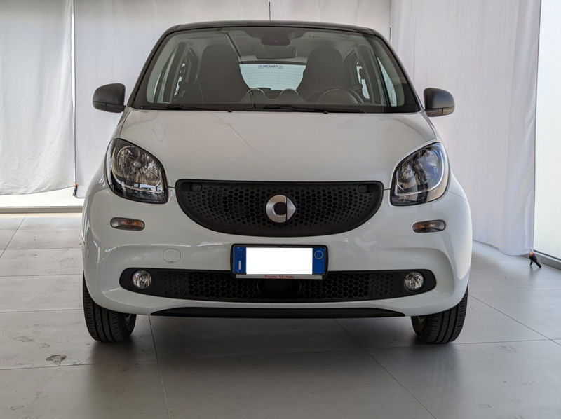 smart forfour forfour 70 1.0 Youngster  del 2018 usata a Pescara