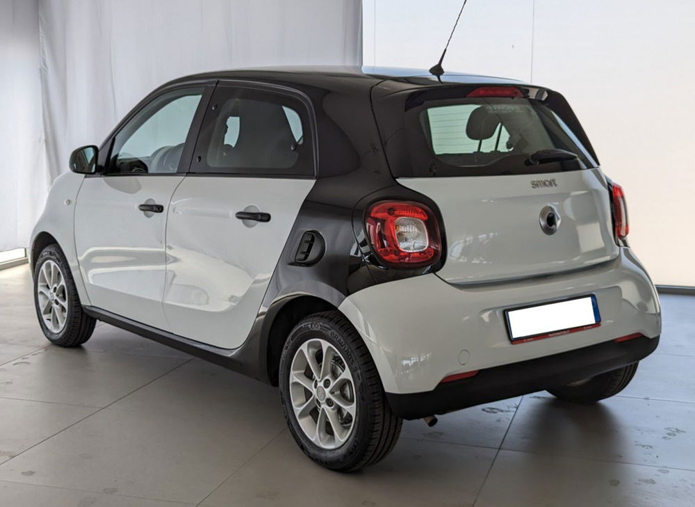 smart forfour forfour 70 1.0 Youngster  del 2018 usata a Pescara (5)