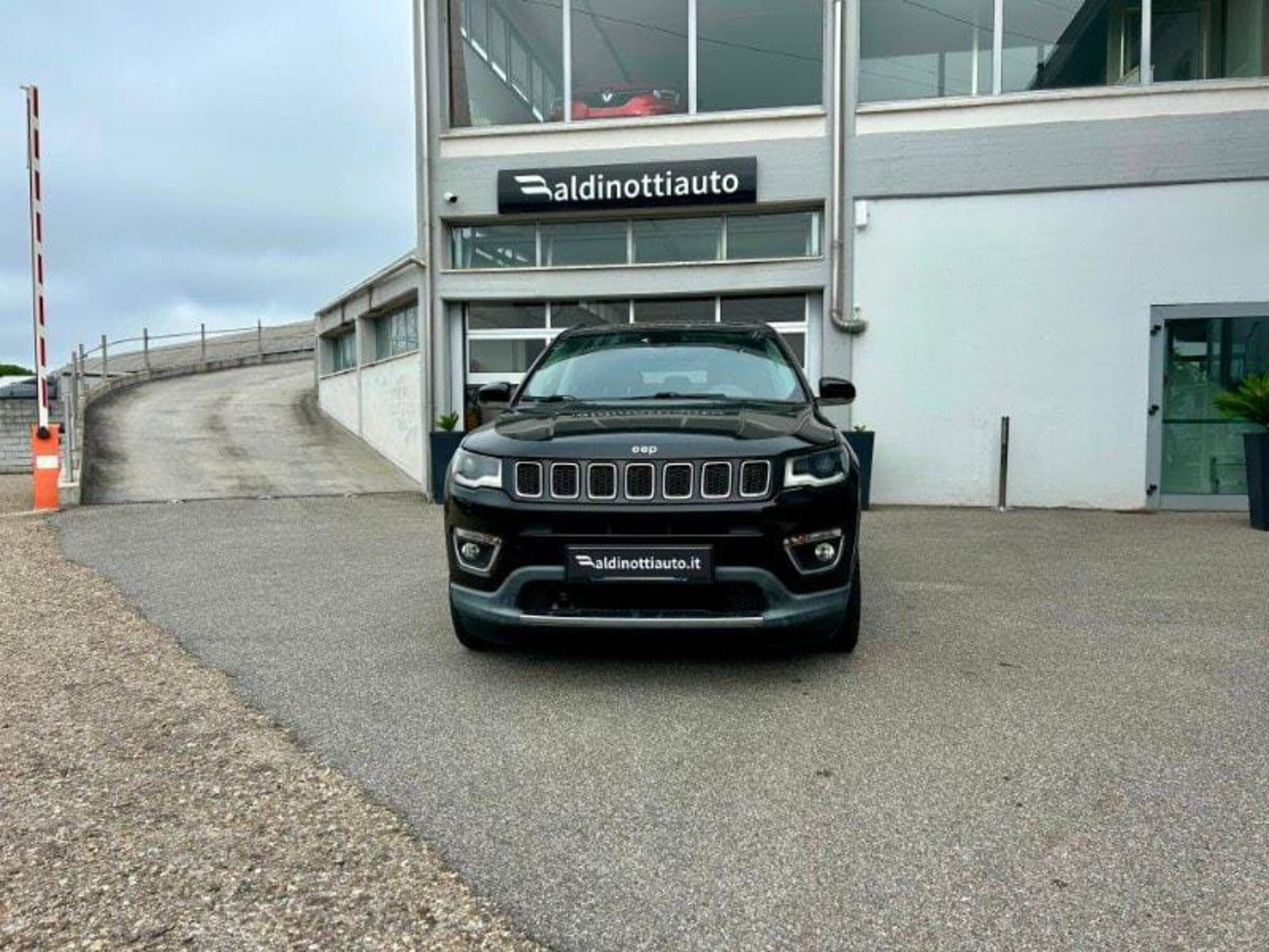 Jeep Compass 1.6 Multijet II 2WD Limited  del 2018 usata a Empoli