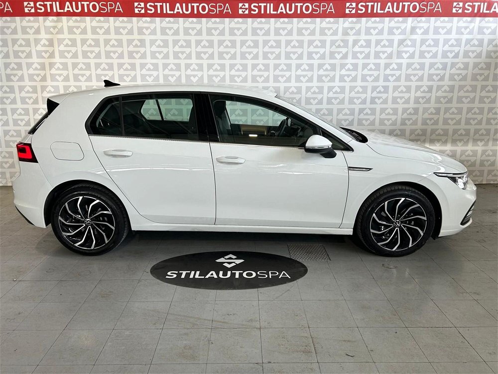 Volkswagen Golf Variant 1.5 eTSI EVO ACT DSG Style del 2021 usata a Prato (4)