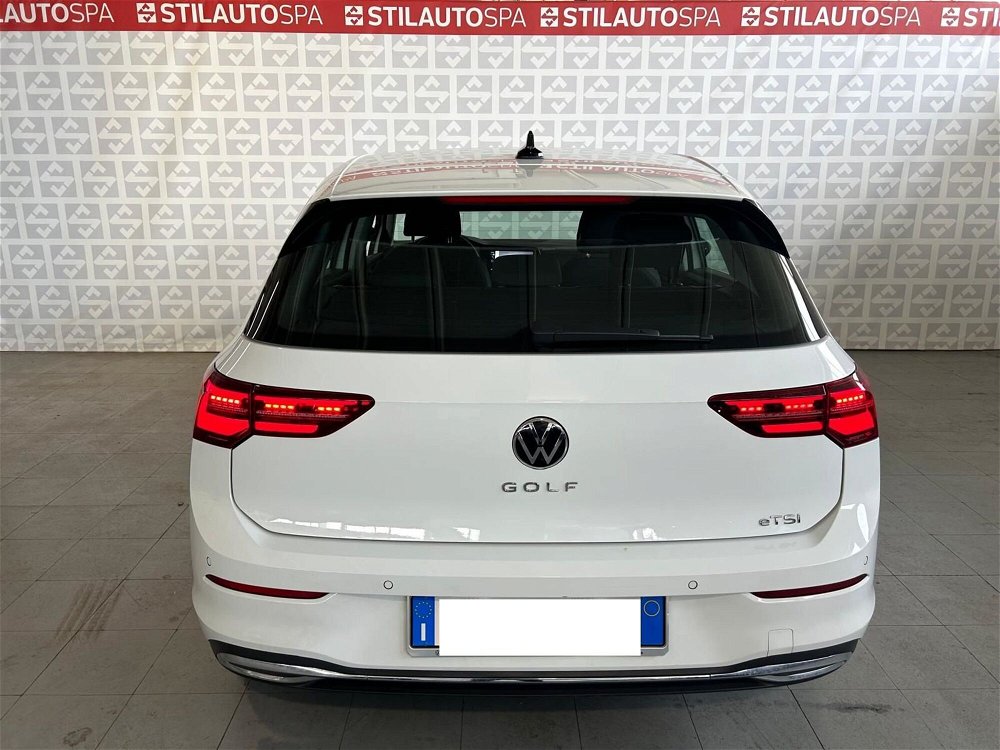 Volkswagen Golf 1.5 eTSI 150 CV EVO ACT DSG Style del 2021 usata a Prato (5)